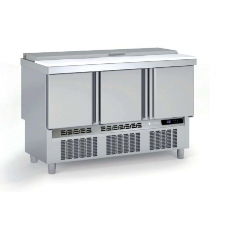Saladette Réfrigérée Positive - 3 Portes - 264 L - 18 Bacs GN 1/6 et 6 Bacs GN 1/9 CORECO - 1 Saladette Réfrigérée Positive - 3 Portes - 264 L - 18 Bacs GN 1/6 et 6 Bacs GN 1/9 CORECO - 1